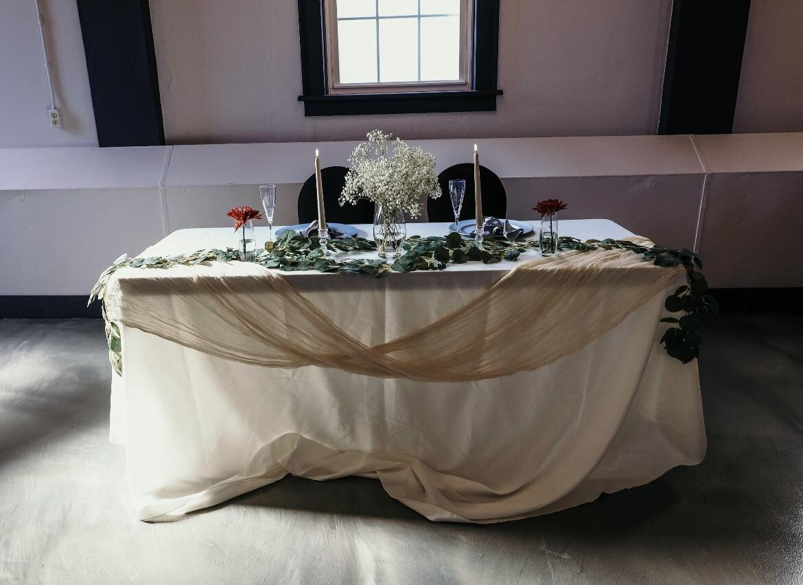 We have some exciting news about our sister venue! We are hosting a Bridal Resale event at Century Farms on Saturday, August 5th at 12pm. Whether you are looking to sell your decor, or you&rsquo;re in the market to purchase, you&rsquo;re going to wan