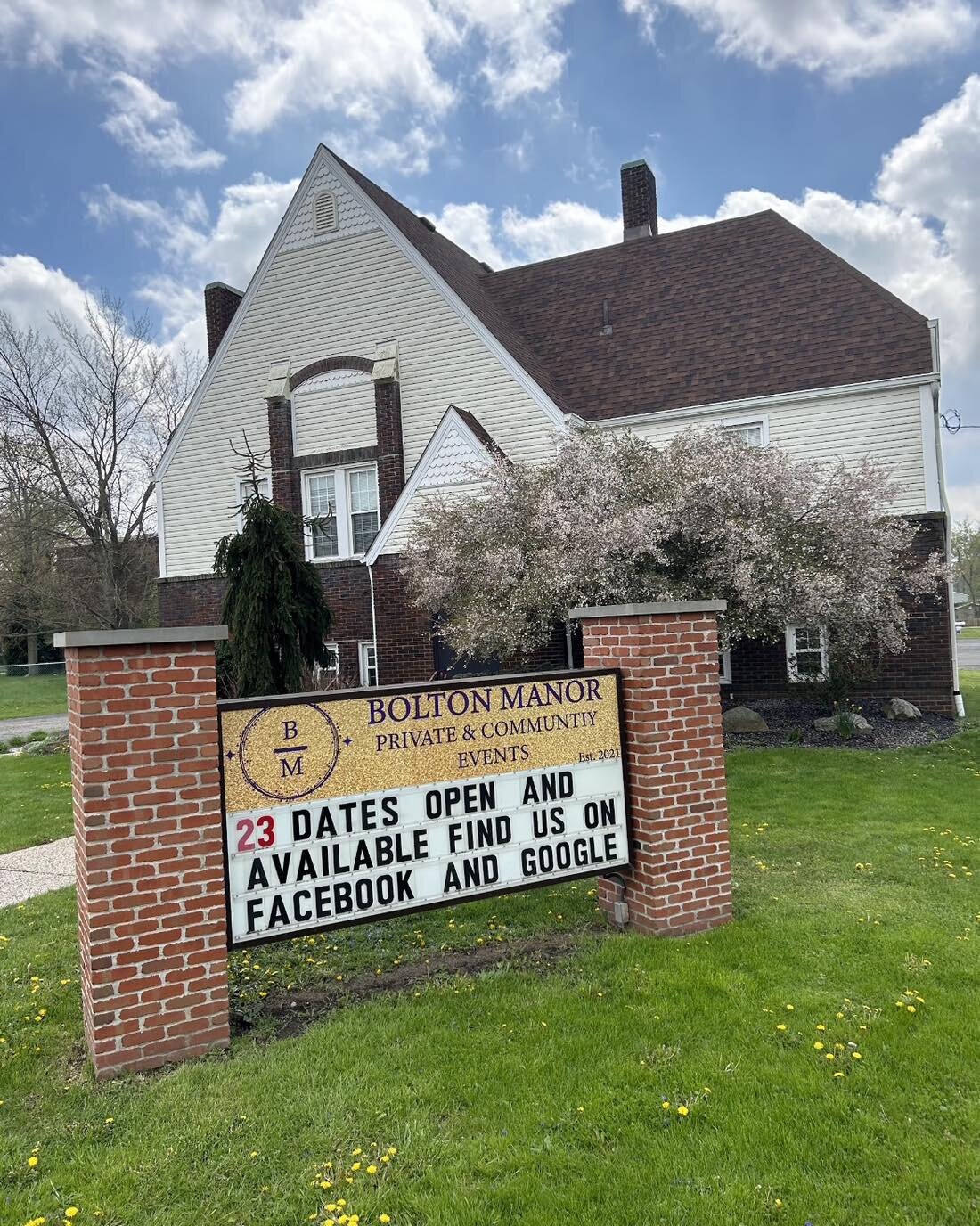 What the sign says! We still have some 2023 dates available and we want you to fill them. 😁
Contact us today to book your tour of Bolton Manor! What are you waiting for?! 
If you think you may be a Bolton couple, check us out on Facebook and Googl